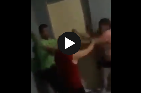 Leia mais sobre o artigo VÍDEO: Pastor é flagrado traindo a esposa em motel com a própria sogra