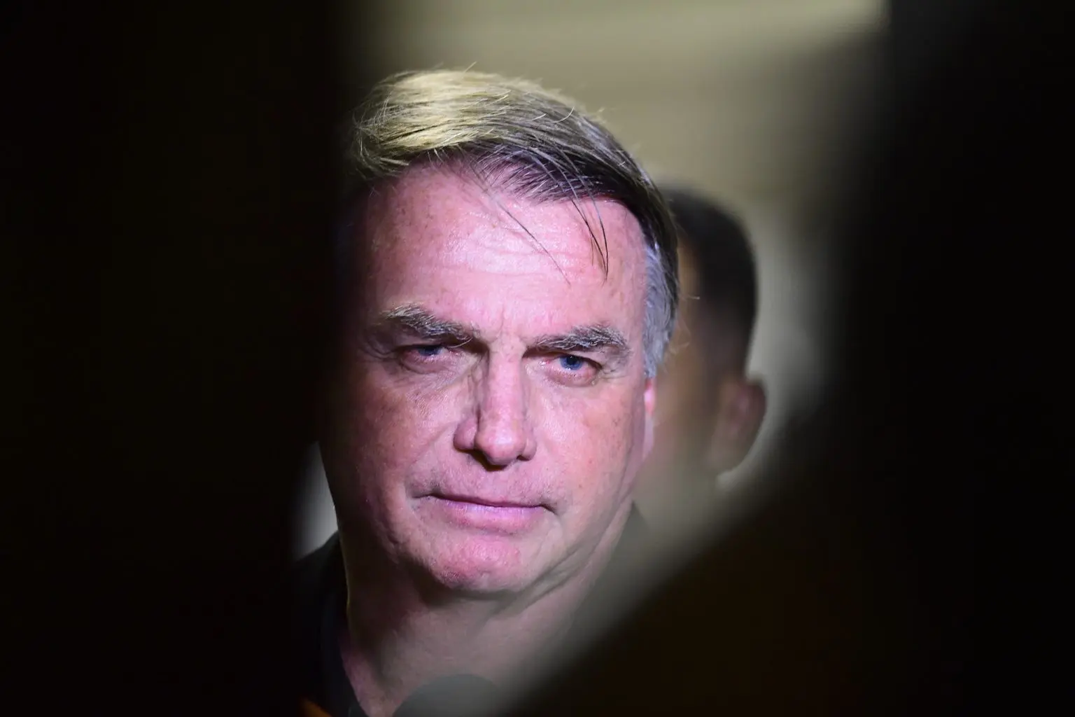 Leia mais sobre o artigo Moraes autoriza depoimento de Bolsonaro à policia do DF sobre arma apreendida