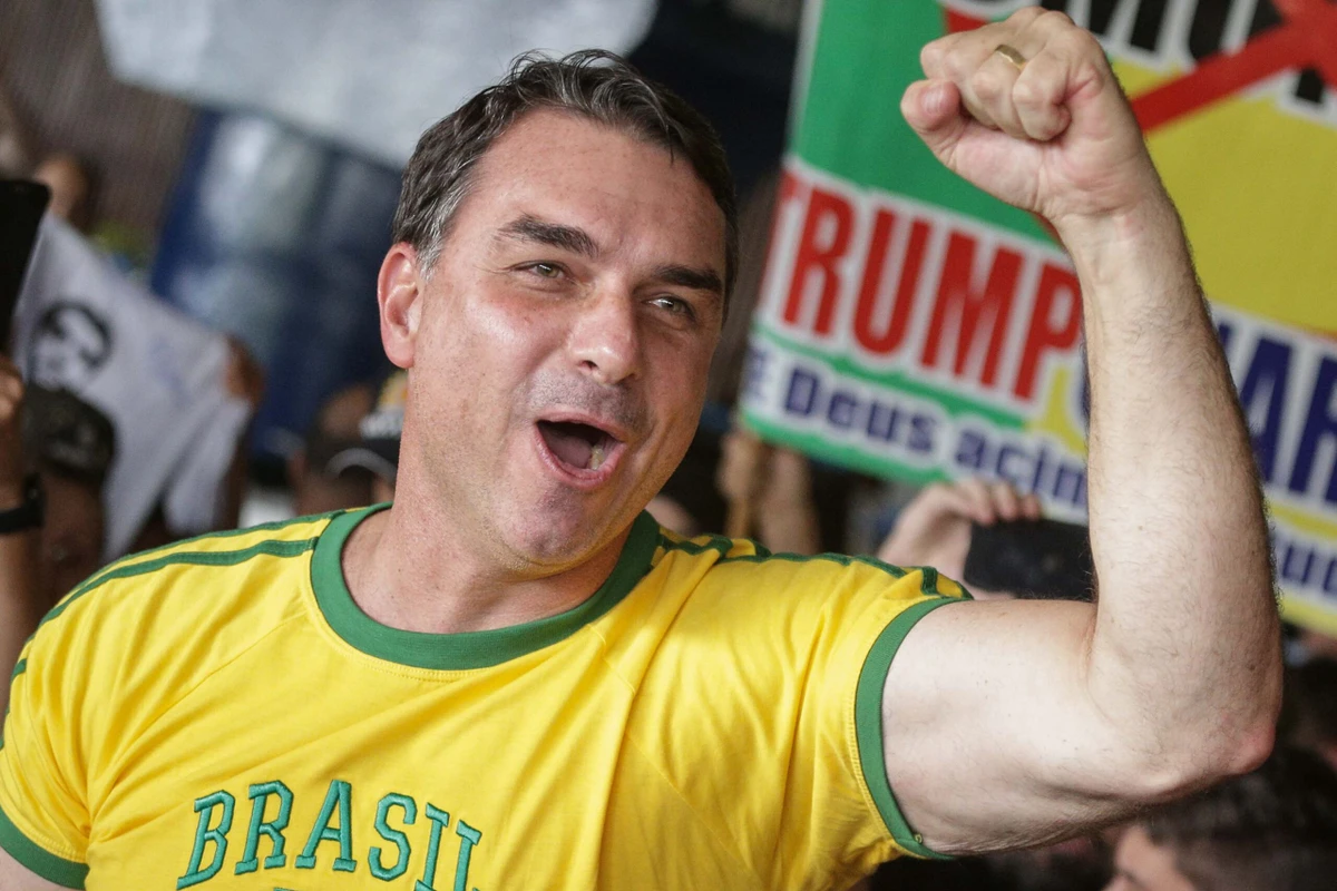 Leia mais sobre o artigo Kassio Nunes suspende pesquisa que mostrou derretimento de Flávio Bolsonaro