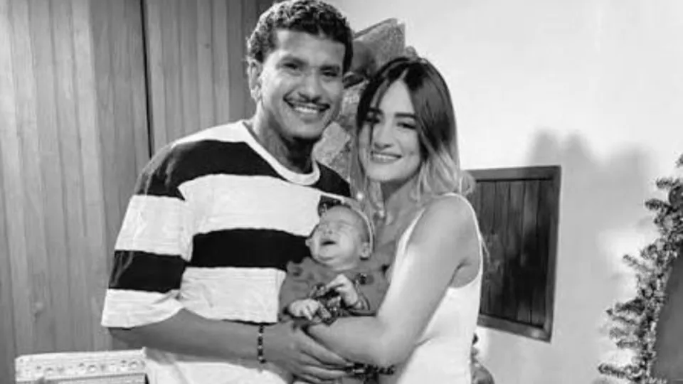 Leia mais sobre o artigo Esposa de jogador venezuelano é encontrada morta após terremoto; filha do casal é resgatada com vida