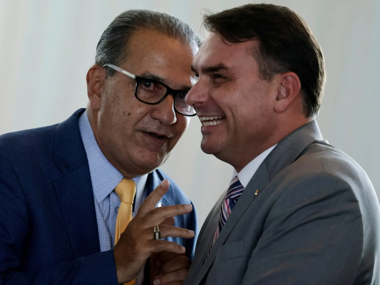 Leia mais sobre o artigo “Nunca fui próximo”: Malafaia abandona Flávio Bolsonaro de vez